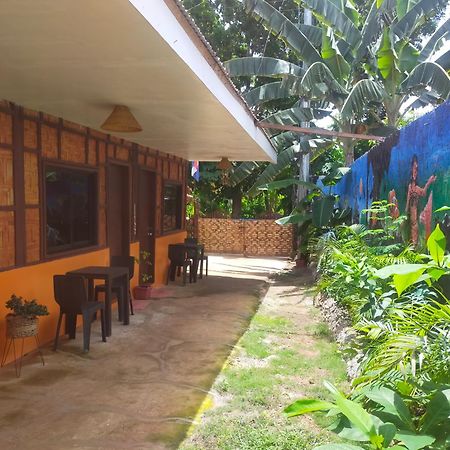 Don Leo'S Bnb Esperanza Exterior photo